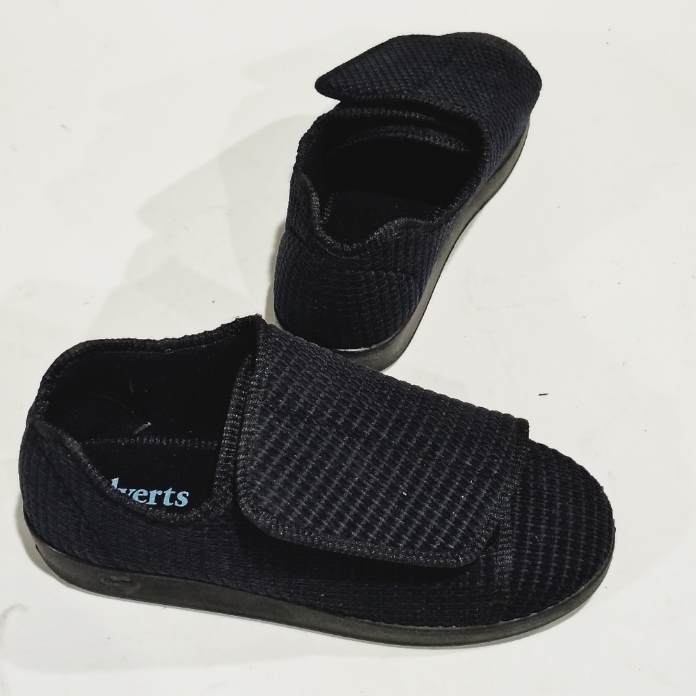 SILVERTS Men's Black Slip Resistant Comfortable Diabetic Shoes Size 11